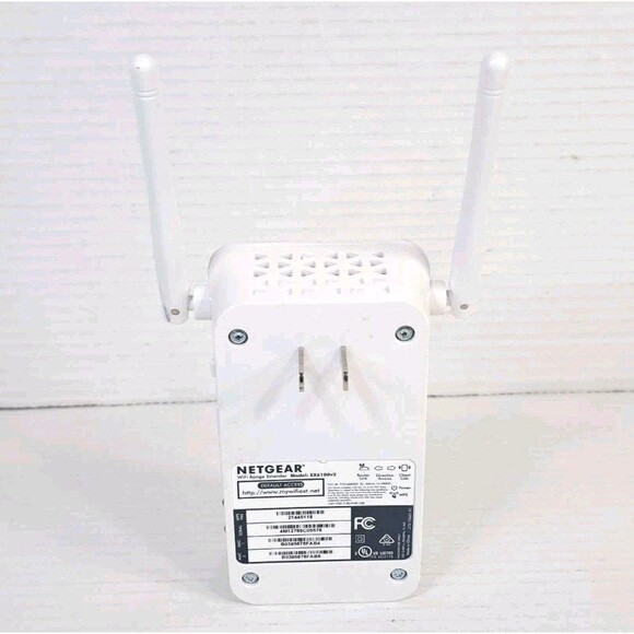 Netgear EX6100v2 AC750 Dual Band WiFi Range Extender Gigabit Ethernet Booster - Picture 3 of 6
